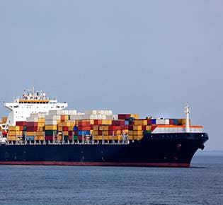 Судостроение